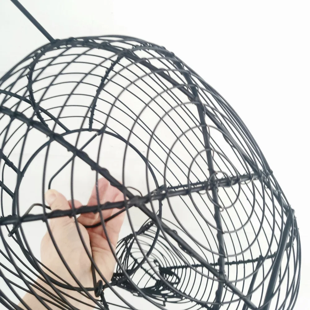 Farmhouse Metal Wire Rooster Egg Basket